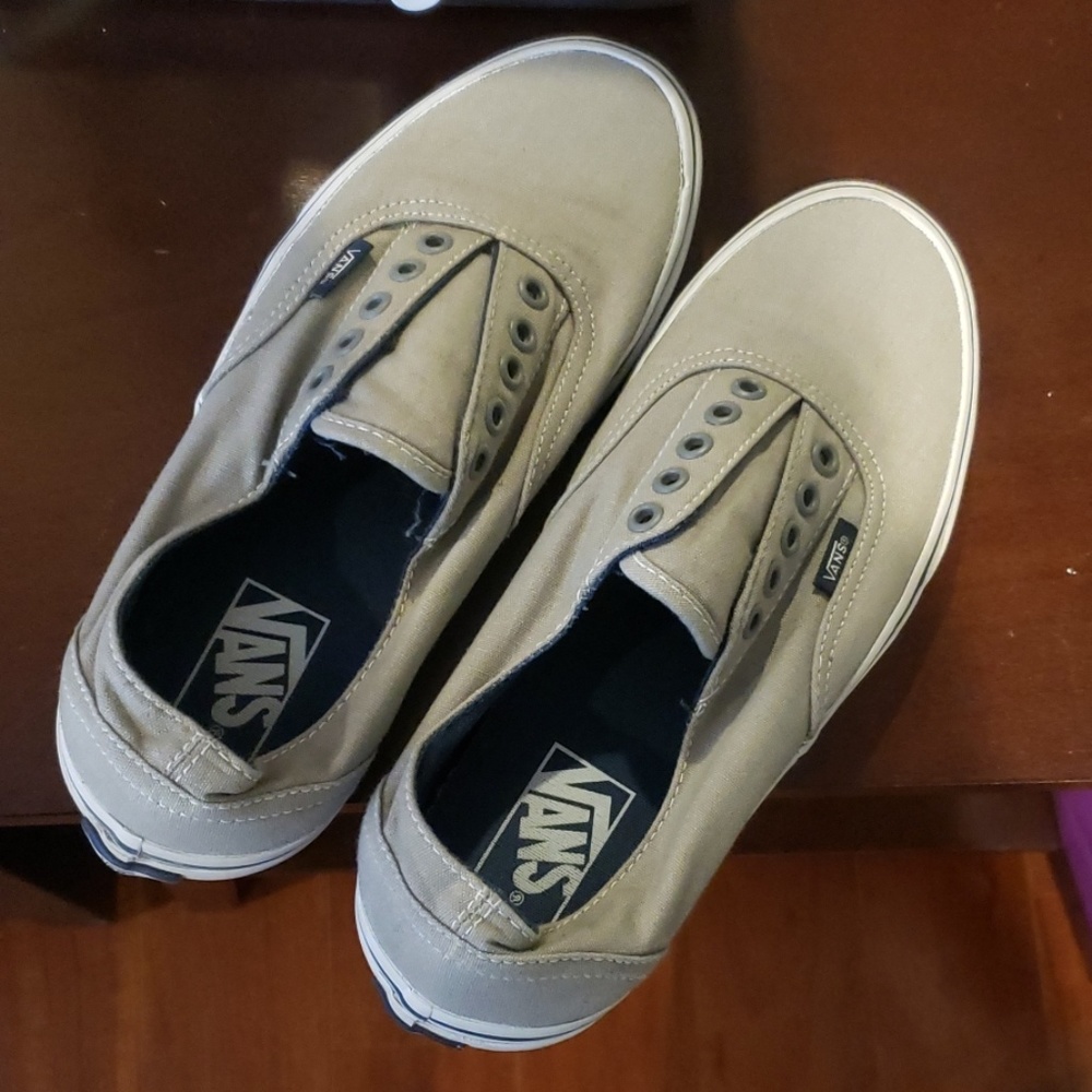 Laceless vans